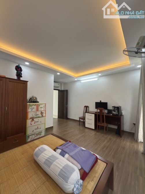 Nhà 4 Tầng Khu Phân Lô đường 16m Nguyễn Oanh, Phường 15, Gò Vấp - Dt 97m2 (4x20) nở hậu 5m - 4