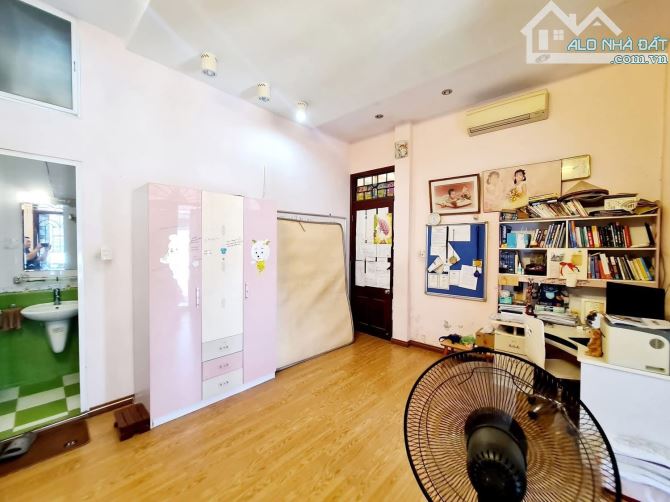 - CHỦ CẦN BÁN GẤP NHÀ ĐƯỜNG LÁNG – 100M² – GIÁ CHỈ 14.8 TỶ – SỔ NỞ HẬU – GIAO DỊCH NGAY! - 4