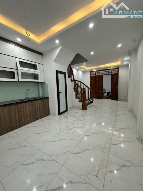 NHÀ LIÊN MẠC -BẮC TỪ LIÊM 36 M- 4 TẦNG ,MẶT 4M, GIÁ 5,35TỶ GẦN ÔTÔ, BÃI ĐỂ XE NGÕ THÔNG - 5