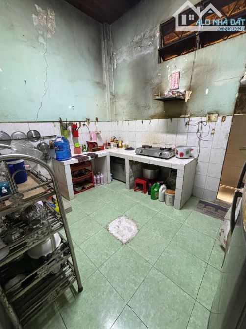 Nhà bán: 6,2 tỷ đường Phan Xích Long. Q 11. DTSD 54m2. 2 tầng. Giá 6,2 tỷ - 5