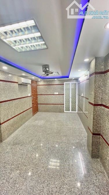 Chỉ 6,6 tỷ, Căn hộ dịch vụ 8 Phòng ngủ, 5x12m, 4 tầng - 5