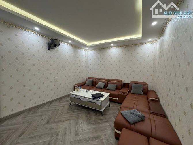 CC BÁN NHÀ NGÔ THÌ SỸ-HÀ ĐÔNG,P.LÔ Ô TÔ QUA,THANG MÁY,FULL NT Ở NGAY,DT 45MX6T,GIÁ 13,8 TỶ - 5