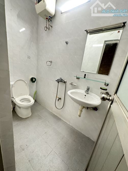 Bán nhà phố Lê Ngọc Hân: 22m2, 4 tầng 3 ngủ. Khu vực lõi Trung Tâm hiếm nhà bán - 5