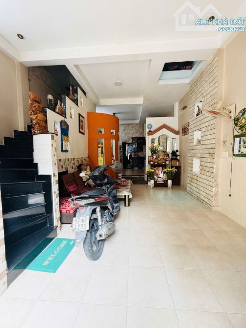 Bán nhà hẻm xe hơi Lạc Long Quân 51m2 NGANG 4.9m 4 tầng 4PN chỉ 7.9 tỷ - 5