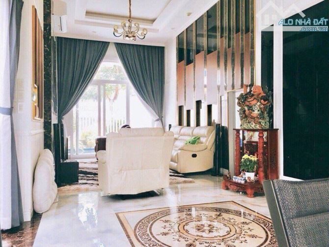 BIỆT THỰ KHU ĐẶNG THÙY TRÂM -BÌNH LỢI P13 BINH THẠNH - 10X20 - 4 LẦU-  30 T Ỷ - 5
