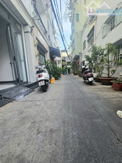 BÁN NHANH NHÀ TRẦN HƯNG ĐẠO QUẬN 5, Ô TÔ TỚI NHÀ 70M2, 5 TẦNG. - 5