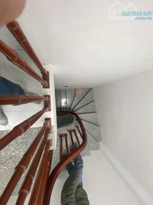 Nhà đẹp ở luôn Đông Ngạc Bắc Từ Liêm. Sổ vuông 31m 5 tầng 3 ngủ MT4m6 Giá 5.9 tỷ - 5