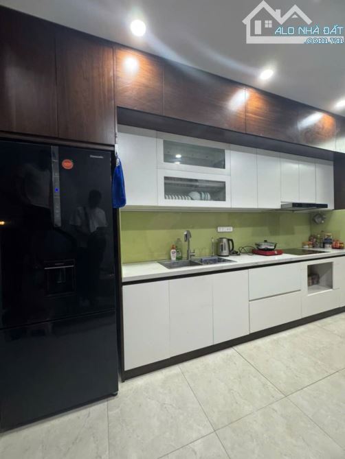 BÁN NHÀ PHÙNG CHÍ KIÊN - PHÂN LÔ VIP - Ô TÔ TRÁNH - FULL NỘI THẤT - Ở NGAY - 5