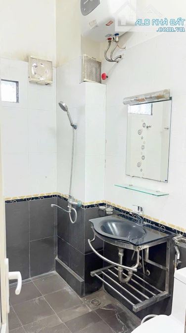 Nhà đẹp ở luôn Đông Ngạc Bắc Từ Liêm. Sổ vuông 40m, 5 tầng MT8m Giá 8 tỷ Ngõ ô tô - 5