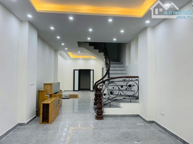 Mặt Phố Hoàng Ngân KD 90Tr/Tháng, 2 Mặt Thoáng Trước Sau, DT 87M 6T MT 4.6M Giá 42.9tỷ. - 6