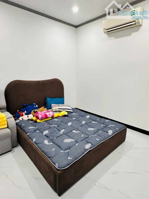Bán nhà góc 2 mặt tiền Bình  Hòa - Vĩnh Cửu  + giá bán: 3 tỷ 750 + pháp lý: sổ riêng, thổ - 6