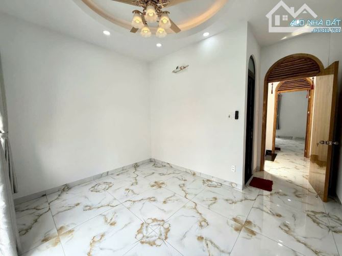 NHỈNH 4 TỶ-1 SẸC TÂN THỚI HIỆP 21-72M2 ( 4X18M )-3 TẦNG BTCT CÓ PN DƯỚI TRỆT-5P QUA GV - 6