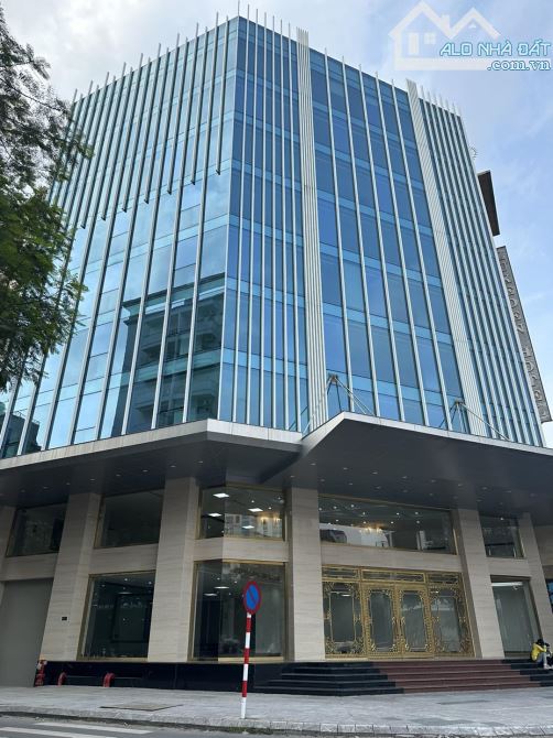 Bán Nhà Nguyên Hồng 107M 7 tầng phân lô Vip phân lô, lô góc - 6