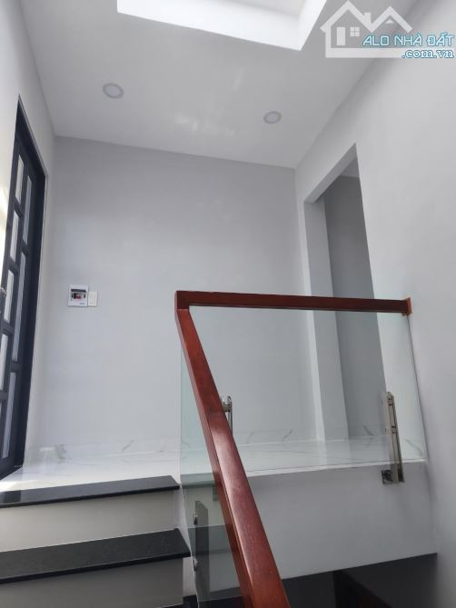 Chỉ 7 tỷ, Nhà 5 tầng tặng full nội thất, 4x16m, Hẻm xe hơi - 7
