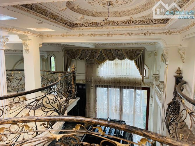 BÁN GẤP BIỆT THỰ VƯỜN ĐÀO HỒ TÂY LÔ B3.2 LÔ GÓC SÂN VƯỜN RẤT ĐẸP 240M2 X 7 TẦNG , MT 16M - 7