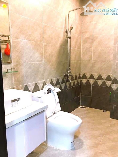 Bán Tòa Căn Hộ 5 Tầng Bà Huyện Thanh Quan | 11 Phòng | Dòng Tiền 62tr/tháng | Giá 13,x Tỷ - 8