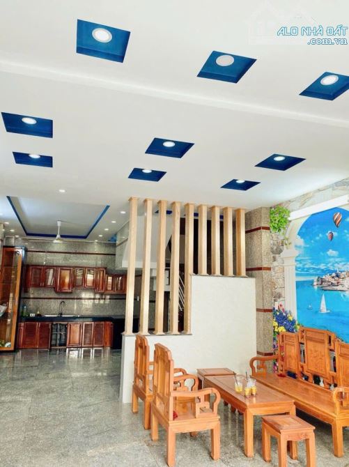 Chỉ 6,6 tỷ, Căn hộ dịch vụ 8 Phòng ngủ, 5x12m, 4 tầng - 8