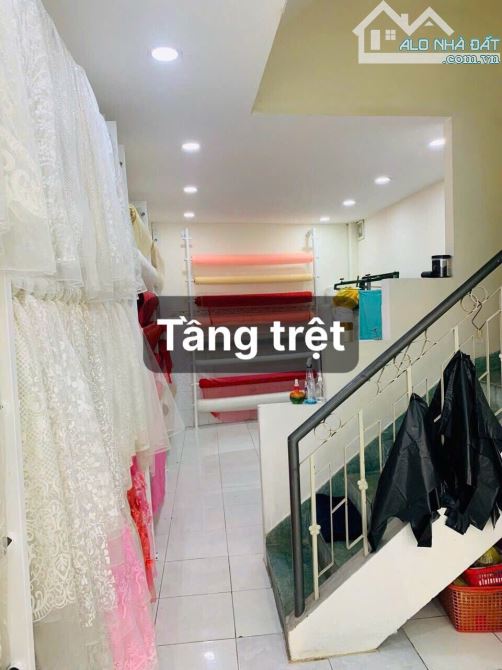 Nhà bán: đường Đồng Hồ . Q Tân Bình. DTSD 51m2.  4tầng. Giá 10,3 tỷ - 9