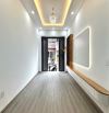 Bán Gấp Nhà để đầu tư cạnh VIp Huỳnh Văn Bánh 4tầng hẻm 10m 140m2 hơn 9tỷ còn TL