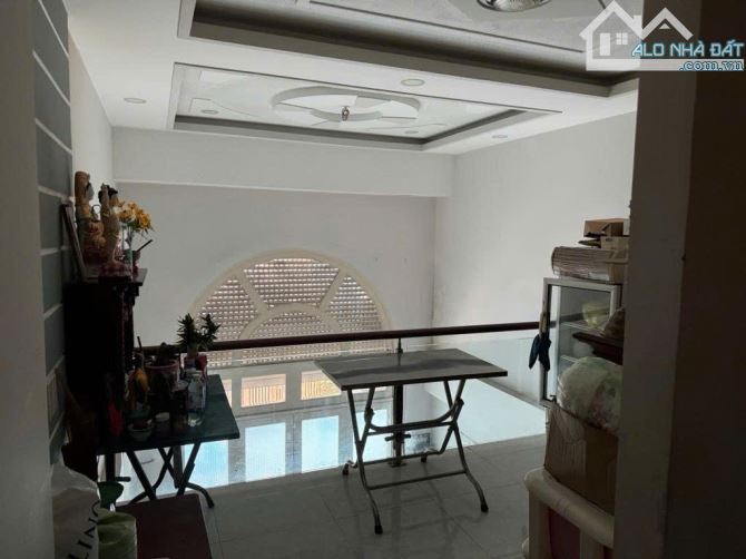 Nhà Hẻm 5 x139m Đường Nguyễn Thị Tần Phường 2 ,Quận 8.