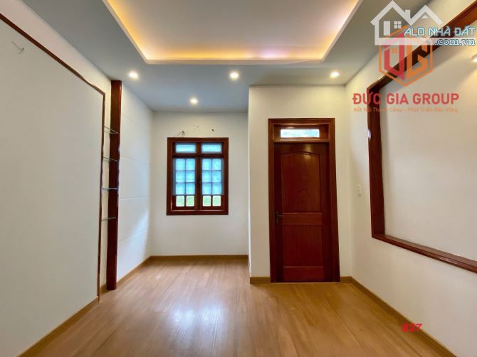 Bán nhà 1 trệt 3 lầu 2 mặt tiền trước sau đường Nguyễn Ái Quốc gần PCCC giá 12,9 tỷ