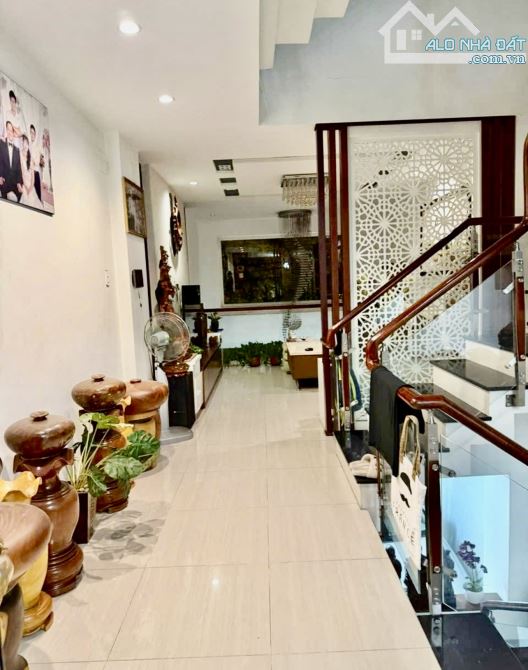 Phố Trương Định - ngõ 176 thông sang phố Nguyễn An Ninh - trước nhà 4m - thoáng - 37m2