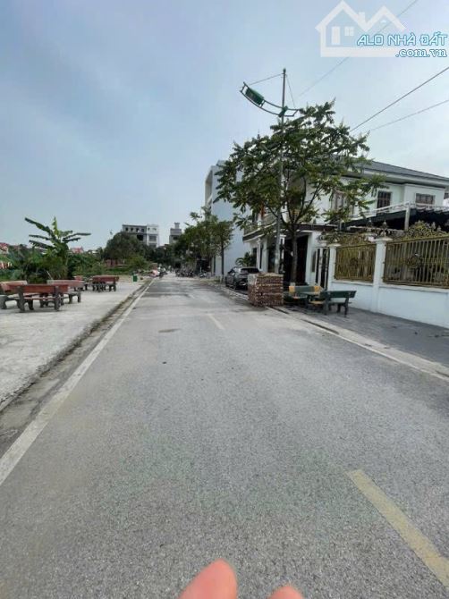 Vô cùng cần bán đất khu đô thị đại an.PHÙ KHÊ TỪ SƠN. DT108m² làn 2 xẻ khe chỉ 4.5 tỷ
