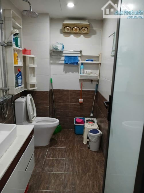 BÁN NHÀ TẬP THỂ TẦNG 1-LIỄU GIAI- BA ĐÌNH- OTO -2PN- 2 VS- ĐÃ THIẾT KẾ RẤT ĐẸP-HƠN 4 TỶ TỶ