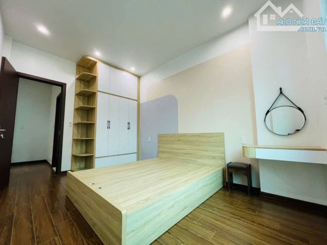 Bán nhà 3 tầng mặt tiền rộng nhiều tiện ích ngõ lê cảnh tuân, tp hải dương