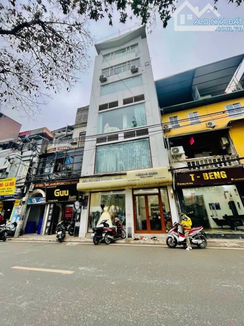 BÁN NHÀ MẶT PHỐ QUẬN ĐỐNG ĐA VỈA HÈ KINH DOANH ĐA DẠNG