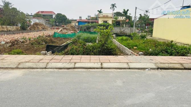 117m2 đường trục Xuân La, Thanh Sơn, Kiến Thụy