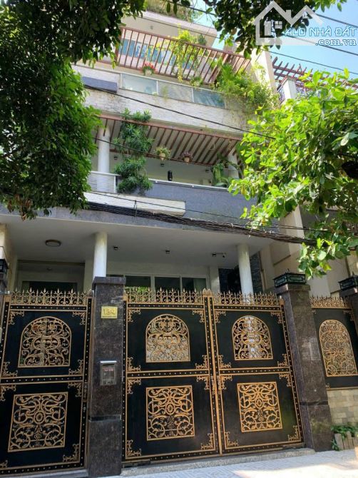 Duy Nhất ! Bán biệt thự mặt tiền đường Nguyễn Minh Hoàng K300, DT: 9x 21m, giá chỉ 50 tỷtl