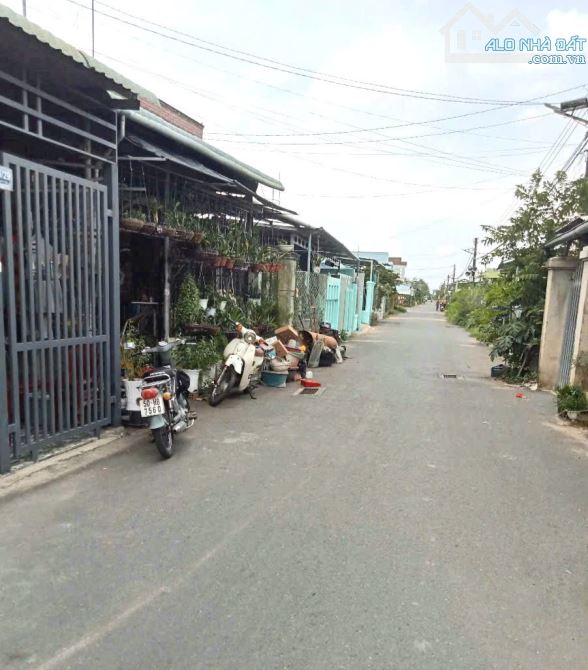 Nhà mặt tiền nhựa P.Long Thuận, ôtô , TP Gò Công, Tiền Giang giá 1,5 tỷ