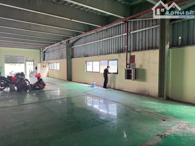 Cho thuê xưởng 2 tầng KCN Cầu Gáo Đan Phượng, DT 2.666m², căn góc 3 mặt thoáng, PCCC