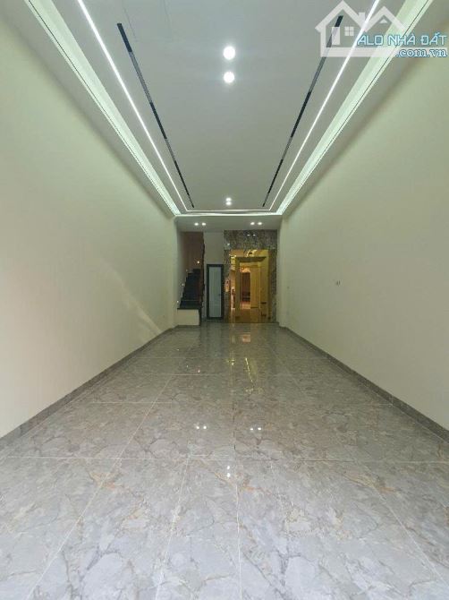 BÁN NHÀ NGUYỄN VĂN CỪ – Ô TÔ TRÁNH - TRUNG TÂM – 43M2 CHỈ 14,2 TỶ