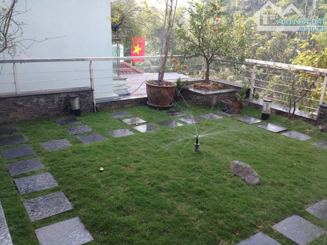 Cho thuê MBKD lô góc  Trần Thủ Độ – Hoàng Mai, 300m² – MT 35m – từ 100tr/tháng