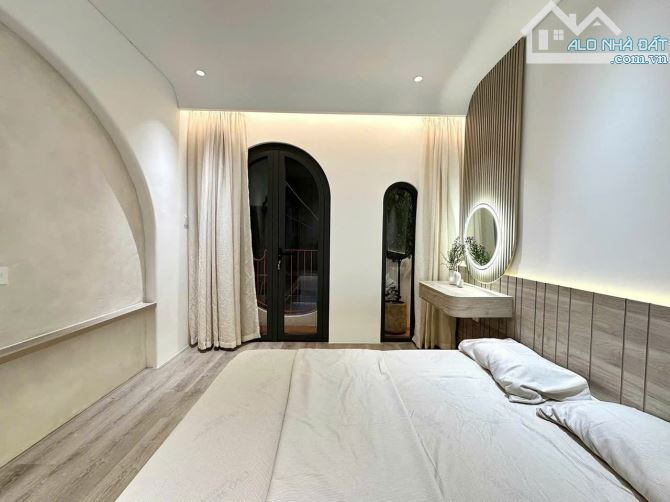 BÁN NHÀ, đường Lê Quang Định, Quận Bình Thạnh, Dt: 42m2- 3 lầu. Giá rẻ 6.25 tỷ
