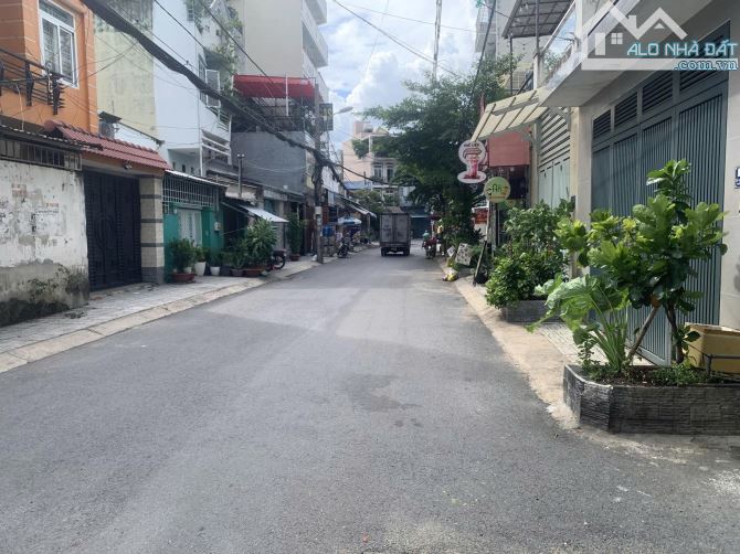 BÁN 3 LÔ ĐẤT MẶT TIỀN TRẦN BÁ GIAO P5 GV 4,5X23M XÂY CAO 7 TẦNG CHỈ 12 TỶ / 1 LÔ