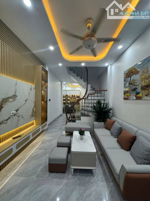 Siêu phẩm. Bán nhà Khương Hạ, Thanh Xuân. 46m2 x 5 Tầng. PHÂN LÔ. Ô TÔ. Hơn 14 Tỷ