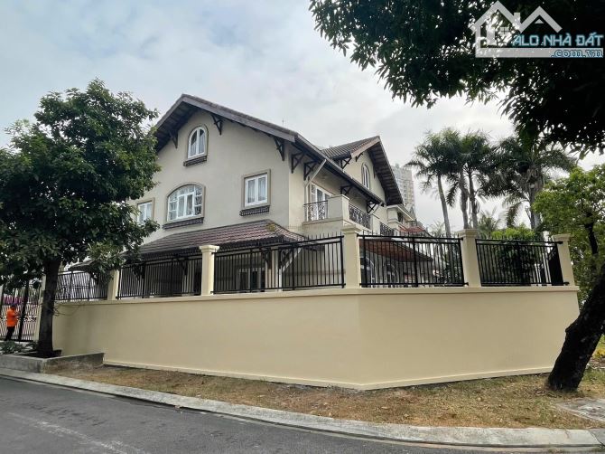 Biệt thự 458m góc 2mt khu Compound 146 Nguyễn Văn Hưởng - Thảo Điền . Giá 110 tỷ Tl