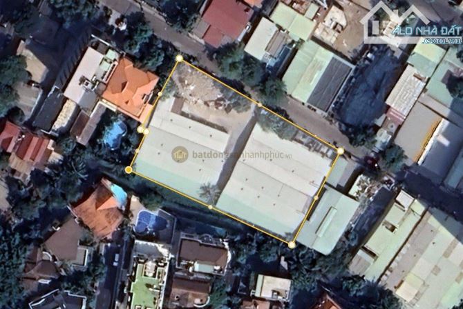Hiếm ! 2652.2m² đất trống đường số 40 ngay cạnh Nguyễn Văn Hưởng / Thảo Điền - giá 150tr/2