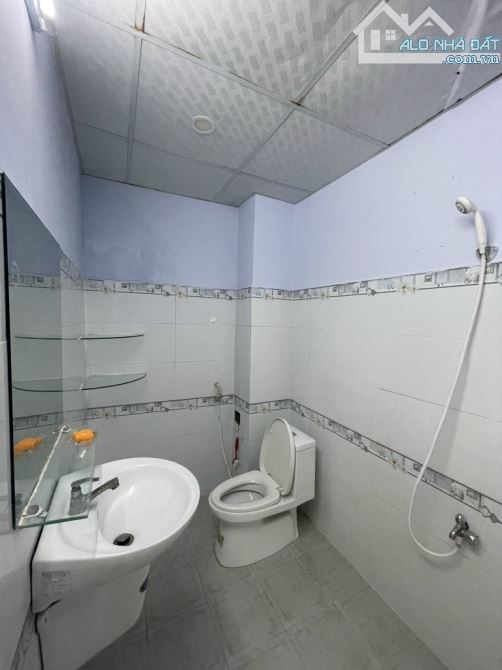 Bán nhà chỉ 5,5 tỷ, HTP, P. Phú Thuận, Q.7 DT 90m2, 3PN, 3Wc