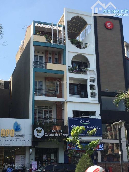 Bán nhà mặt phố Đặng Dung, Quận.1, DT: 4x16m, 1 trệt, 3Lầu, Giá: 23.5tỷ ( thương Lượng)