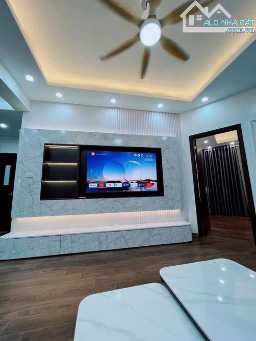 Bán chung cư Constrexim số 8 Nguyễn Trãi, Thanh Xuân, full đồ, 89m, 3pn, 5.95tỷ