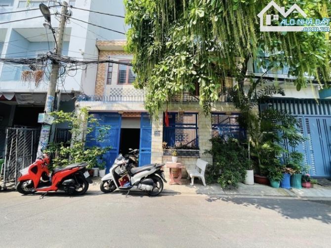 Bán nhà MTĐường Trần Quang Quá. Ph Hiệp Tân, Dt 8x20m. Kc 1 lầu , SHR , Giá 18.5 tỷ tl