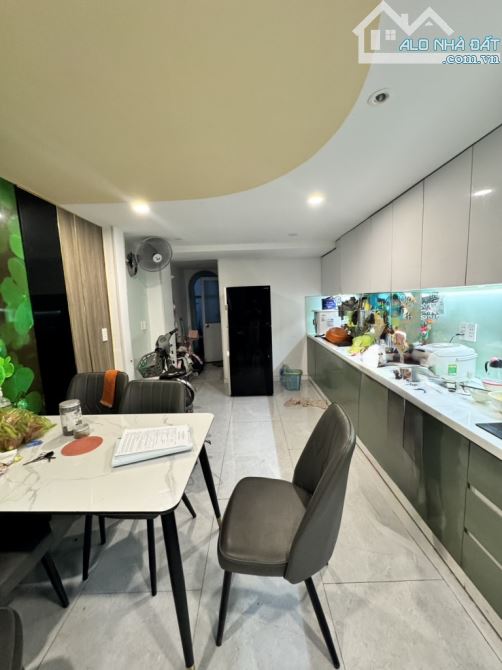 🔥 BÁN MẶT TIỀN 3 TẦNG- 145M2- NGANG 6.7M- NGUYỄN CHÁNH- CHỈ 7 TỶ X