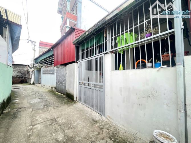 Bán Nhà Cấp 4 Ngô Gia Tự, Long Biên 50m2, giá 7,5 tỷ (ô tô đỗ cách 25m)