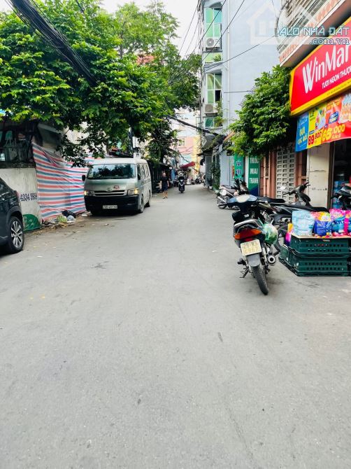 Cần bán nhanh nhà mới 5T cách 5m ra ô tô chánh tại Cầu Giấy Hà Nội