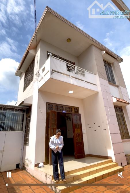 BÁN ĐẤT TẶNG NHÀ MÊ MẶT TIỀN TRƯƠNG ĐĂNG QUẾ - DT: 10,7x15m - H: TÂY BẮC - 7,45 TỶ