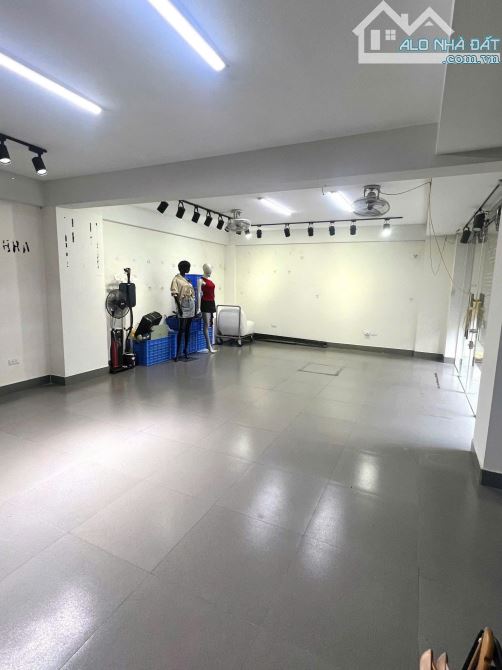 Cho thuê nhà Nguyễn Thái Học – Ba Đình, 80m² x 2 tầng, MT 5m – Giá 42 triệu/tháng